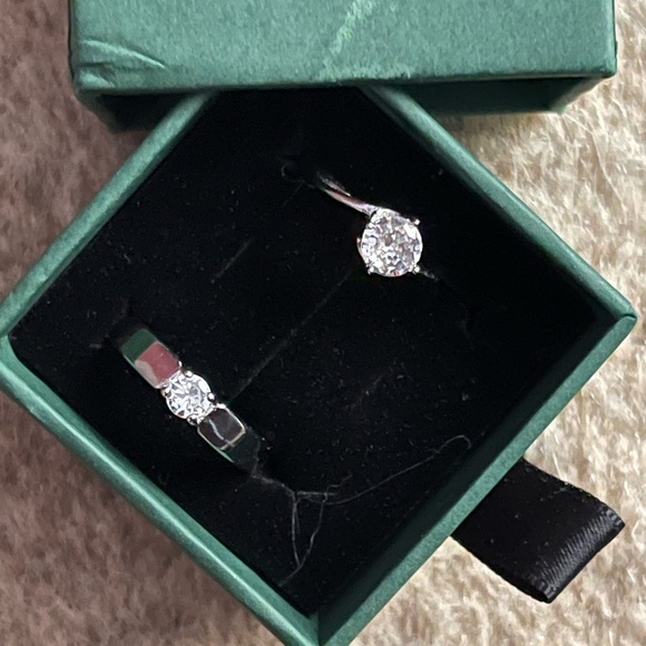 Matching Promise Rings for Couples - Picture 8 of 11